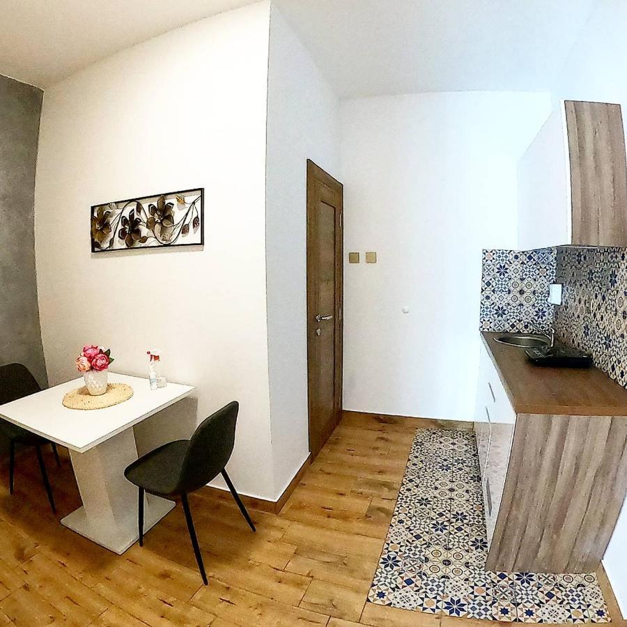 Canti Apartments โนวีซาด ภายนอก รูปภาพ
